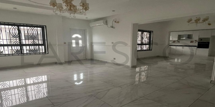 Yaoundé, Golf, 3 Chambres Chambres, ,3 Salle de bainSalle de bain,Appartement,A Louer,1165