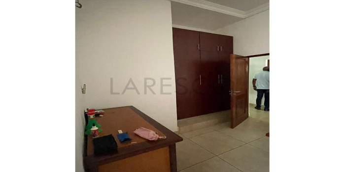 Yaoundé, Bastos, 5 Chambres Chambres, ,5 Salle de bainSalle de bain,Villa,A Louer,1184