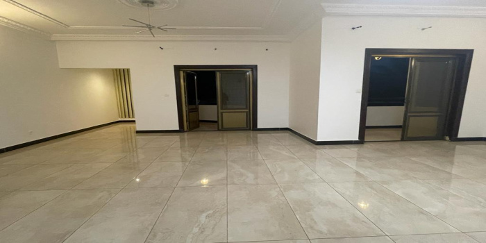 Yaoundé, Bastos, 3 Chambres Chambres, ,3 Salle de bainSalle de bain,Appartement,A Louer,1200