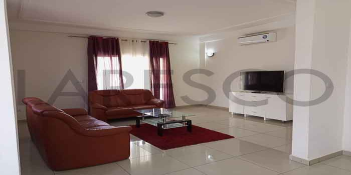 Yaoundé, Bastos, 3 Chambres Chambres, ,3 Salle de bainSalle de bain,Appartement,A Louer,1228