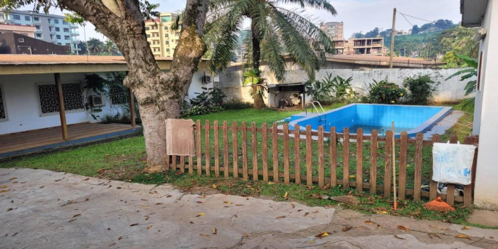 Yaoundé, Bastos, 4 Chambres Chambres, ,3 Salle de bainSalle de bain,Villa,A Louer,1239