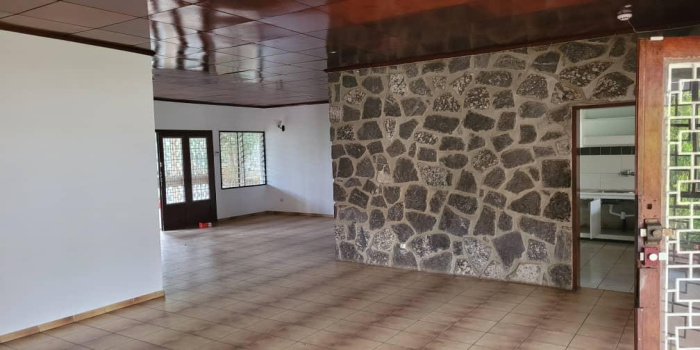 Yaoundé, Bastos, 4 Chambres Chambres, ,3 Salle de bainSalle de bain,Villa,A Louer,1239