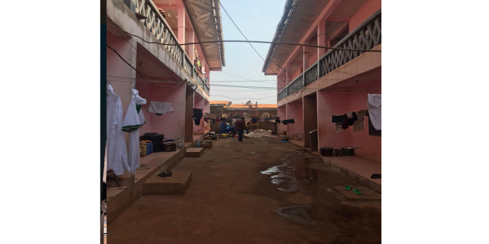 Yaoundé, SOA (centre ville), 16 Chambres Chambres, ,16 Salle de bainSalle de bain,Immeuble,A Vendre,1240