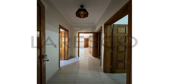 Yaoundé, 2 Chambres Chambres, ,2 Salle de bainSalle de bain,Appartement,A Louer,1246