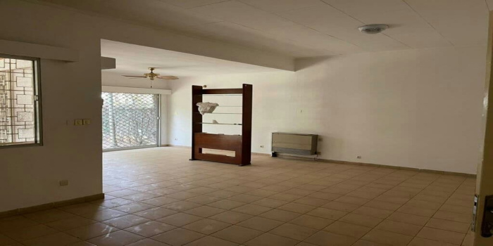 Yaoundé, Bastos, 3 Chambres Chambres, ,3 Salle de bainSalle de bain,Appartement,A Louer,1250