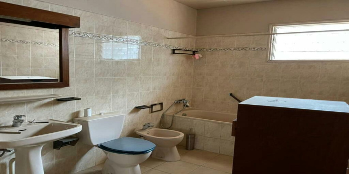 Yaoundé, Bastos, 3 Chambres Chambres, ,3 Salle de bainSalle de bain,Appartement,A Louer,1250
