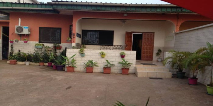 Yaoundé, Efoulan, 3 Chambres Chambres, ,2 Salle de bainSalle de bain,Appartement,A Louer,1270