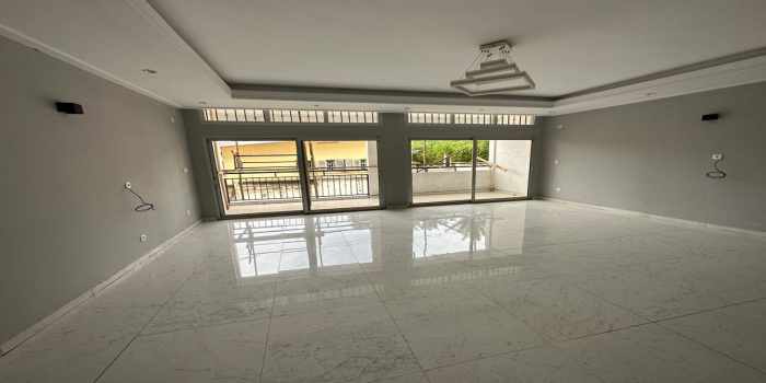 Yaoundé, Bastos, 28 Chambres Chambres, ,22 Salle de bainSalle de bain,Immeuble,A Louer,1278