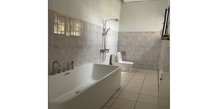 Douala, Makepe petit paris, 5 Chambres Chambres, 1 Chambre Chambres,5 Salle de bainSalle de bain,Villa,A Louer,1287