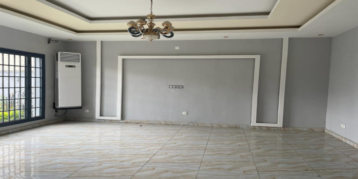 Douala, Makepe petit paris, 5 Chambres Chambres, 1 Chambre Chambres,5 Salle de bainSalle de bain,Villa,A Louer,1287