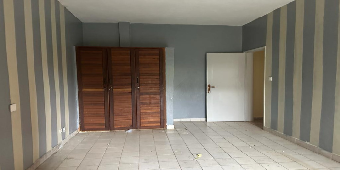 Yaoundé, Bastos, 4 Chambres Chambres, ,3 Salle de bainSalle de bain,Appartement,A Louer,1306