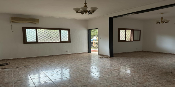 Yaoundé, Bastos, 4 Chambres Chambres, ,3 Salle de bainSalle de bain,Appartement,A Louer,1306