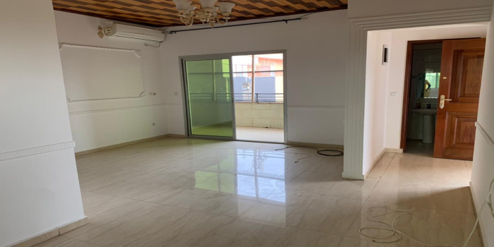 Yaoundé, Bastos, 2 Chambres Chambres, ,3 Salle de bainSalle de bain,Appartement,A Louer,1309