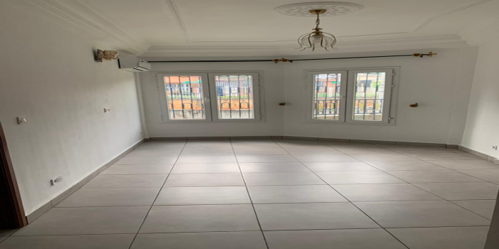 Yaoundé, Bastos, 3 Chambres Chambres, ,2 Salle de bainSalle de bain,Appartement,A Louer,1310