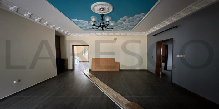 Yaoundé, Febe, 10 Chambres Chambres, ,10 Salle de bainSalle de bain,Immeuble,A Vendre,1311