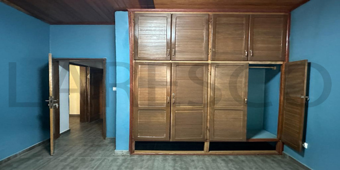 Yaoundé, Febe, 10 Chambres Chambres, ,10 Salle de bainSalle de bain,Immeuble,A Vendre,1311
