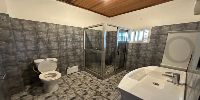 Yaoundé, Febe, 10 Chambres Chambres, ,10 Salle de bainSalle de bain,Immeuble,A Vendre,1311