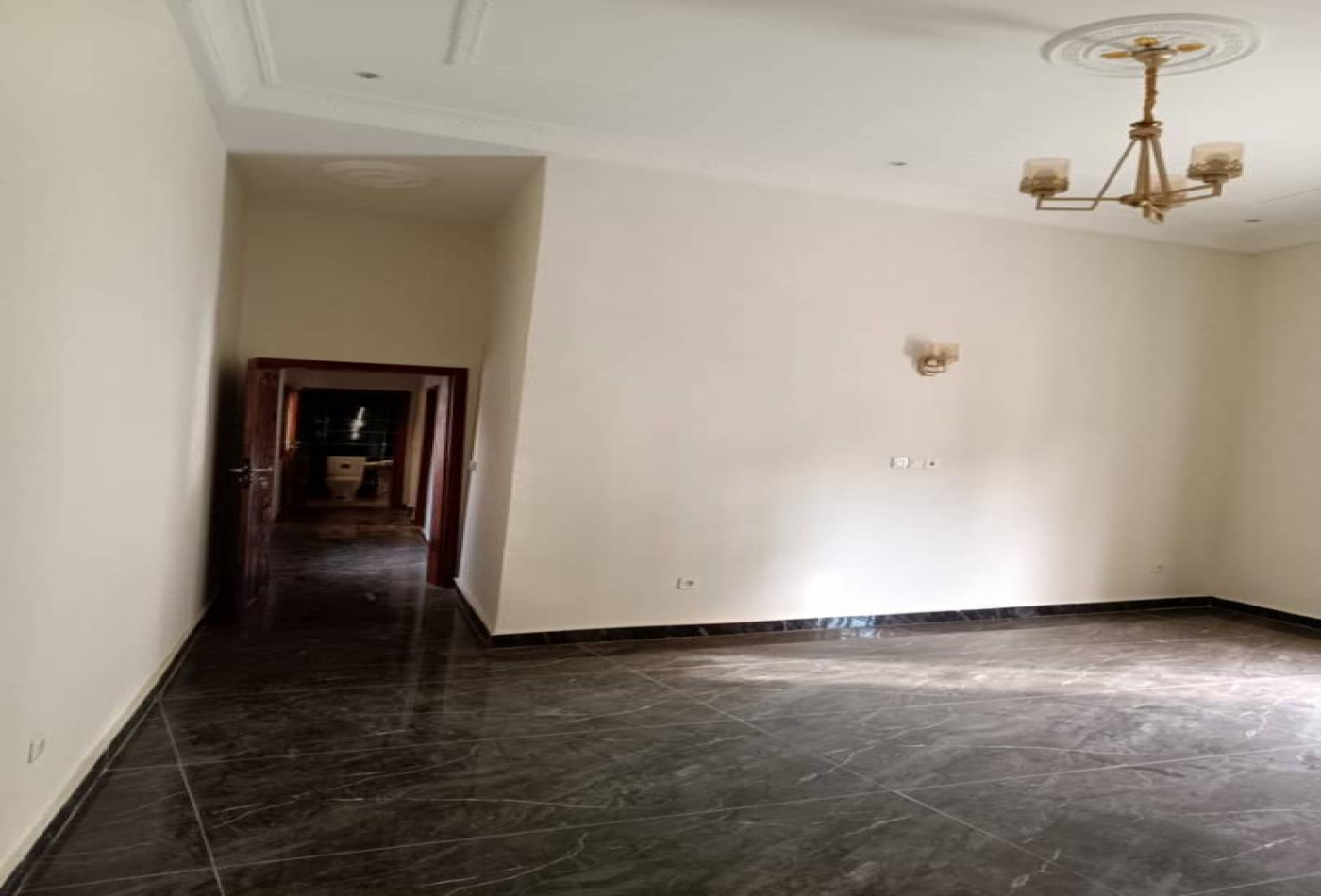Yaoundé, Golf, 4 Chambres Chambres, ,6 Salle de bainSalle de bain,Villa,A Louer,1324