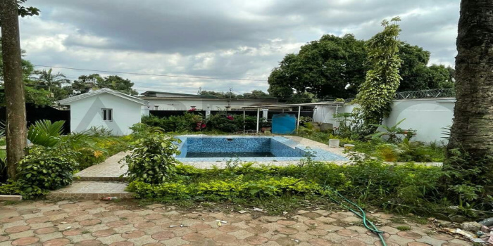 Yaoundé, Bastos, 5 Chambres Chambres, ,6 Salle de bainSalle de bain,Villa,A Louer,1050